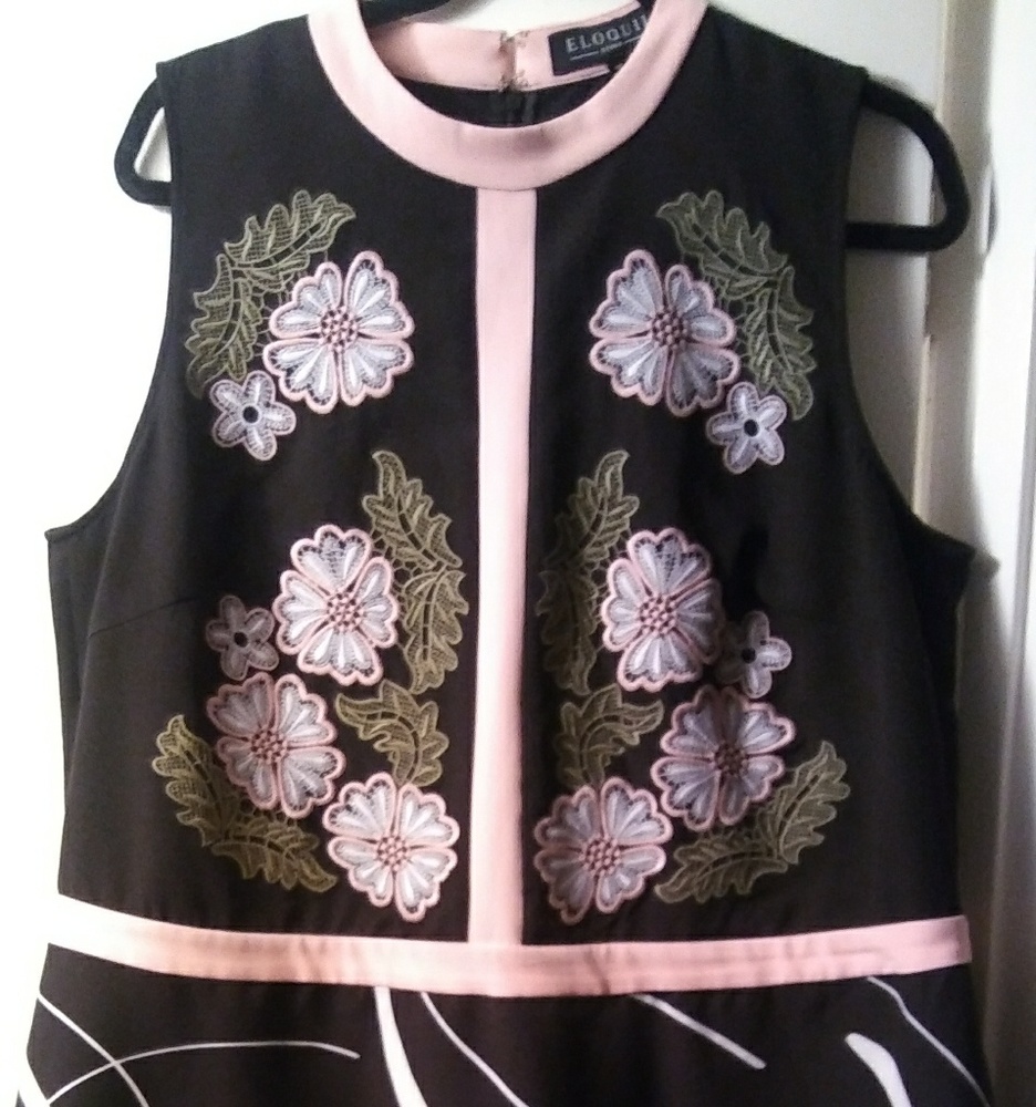 Applique Dress Read Entire Posting